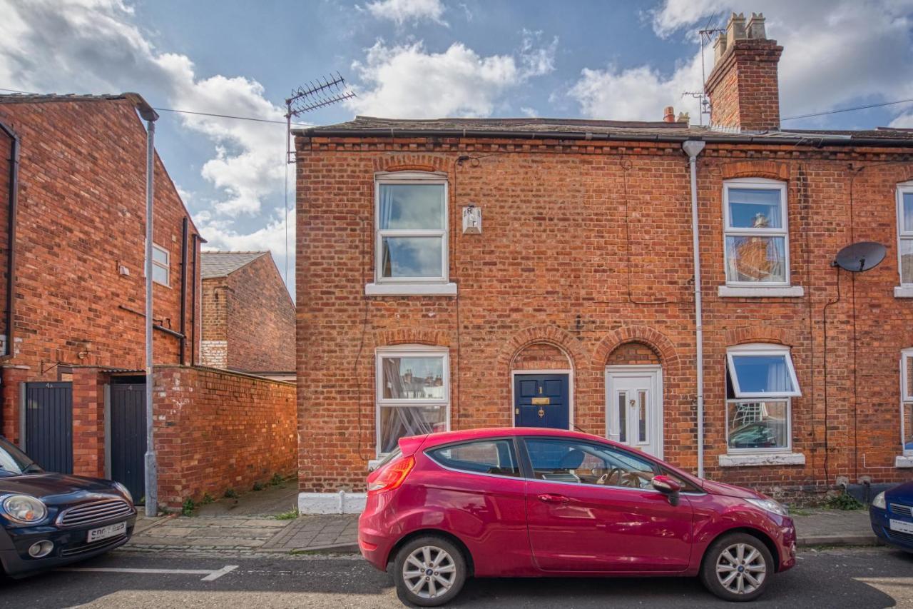 *New* Chester Canal Side 2 Bed Character Home Екстериор снимка