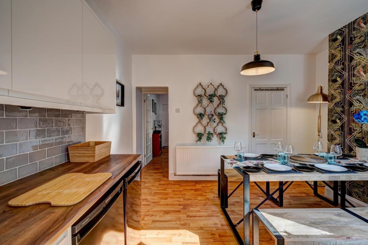 *New* Chester Canal Side 2 Bed Character Home Екстериор снимка